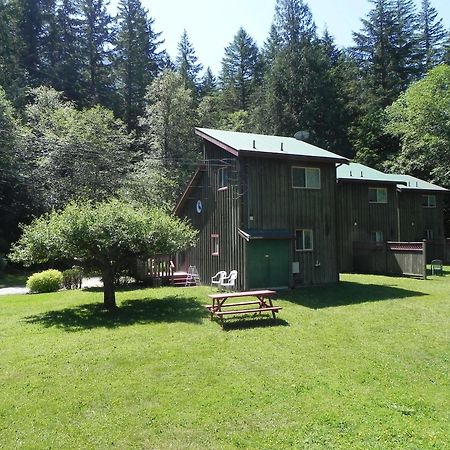 Forest Echoes Cabins Cultus Lake 외부 사진